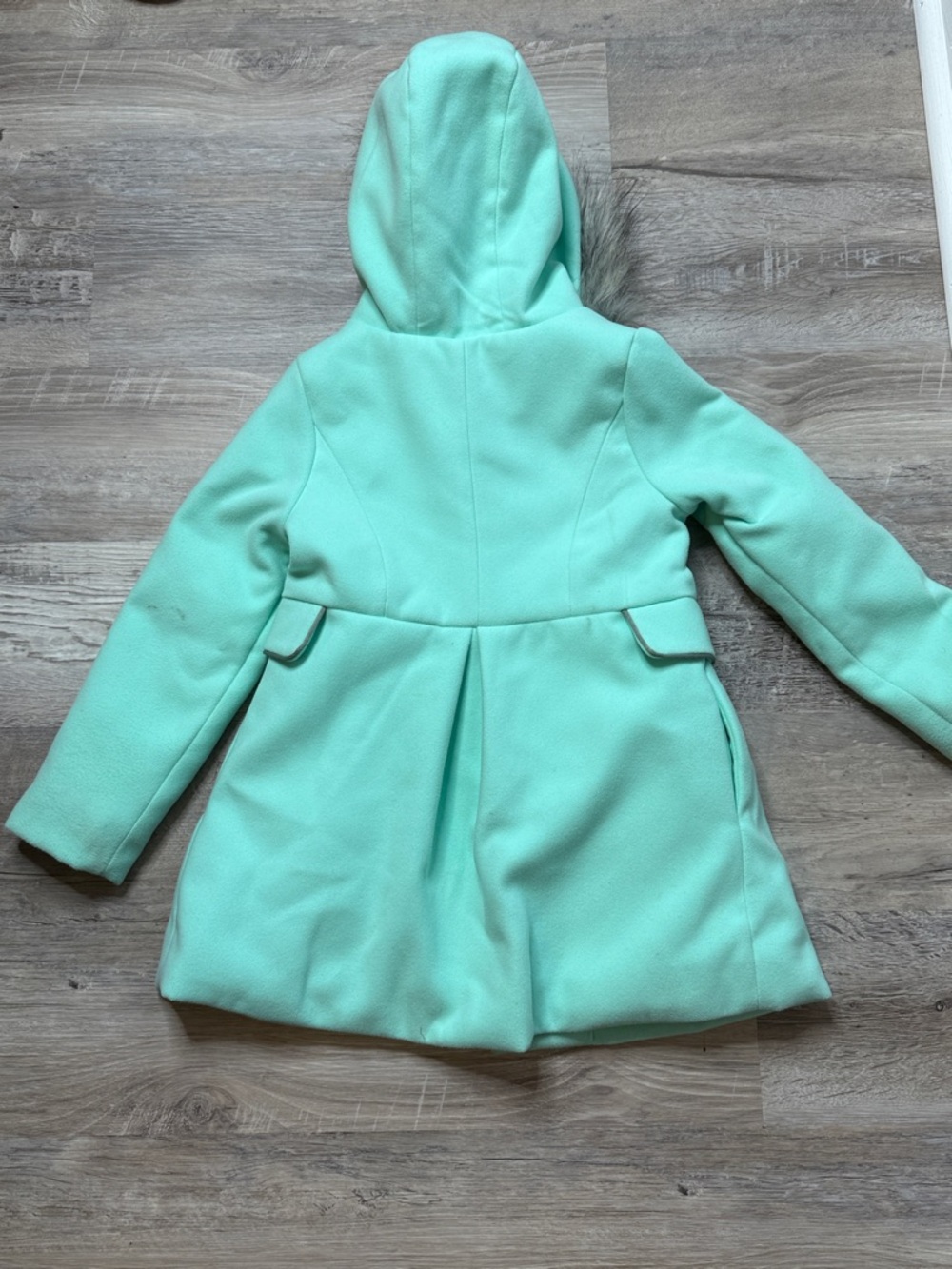 Little Girls Faux Fur Hooded Winter Coat Size XS - Picture 3 of 4